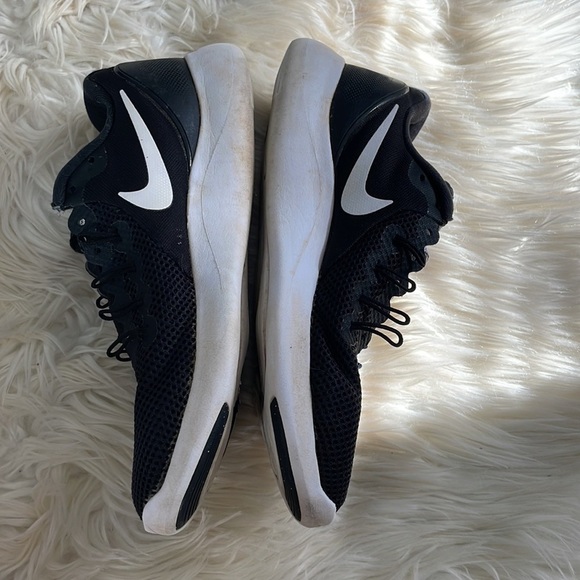 Nike running shoes - Picture 7 of 16